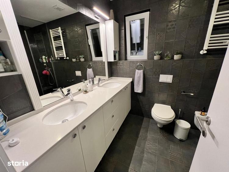 Casă cu 4 camere în Central
