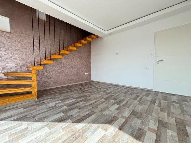 Apartament cu 3 camere nedecomandat în Șagului