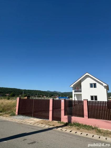 Casă cu 4 camere în Gilău