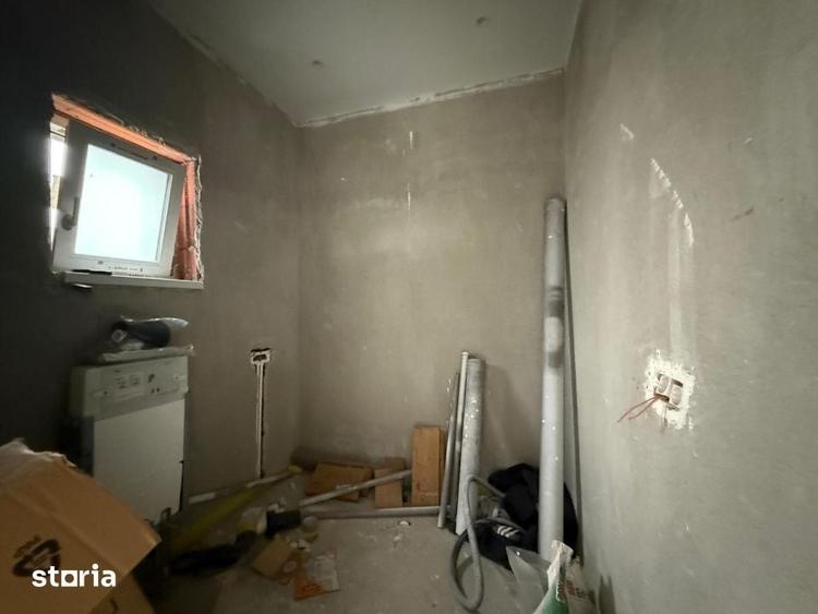 Casă cu 5 camere cu Teren 400 Mp în Central