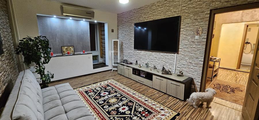 Apartament cu 2 camere decomandat, mobilat în Titan