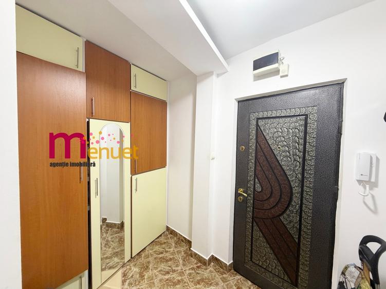 Apartament 3 camere,strada Mircea Voda,etaj 2 - 12