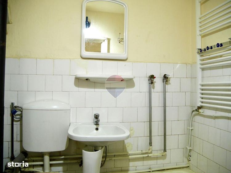 Apartament cu 4 camere în Cetate