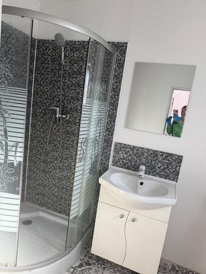 Casă cu 2 camere cu Teren 70 Mp în Central