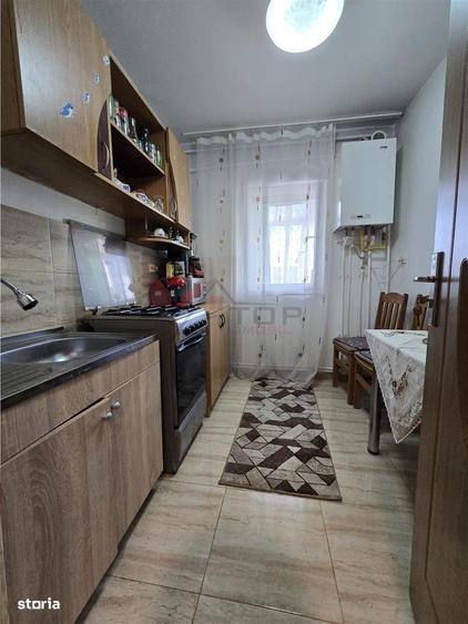 Apartament cu 2 camere decomandat în Mircea cel Bătrân