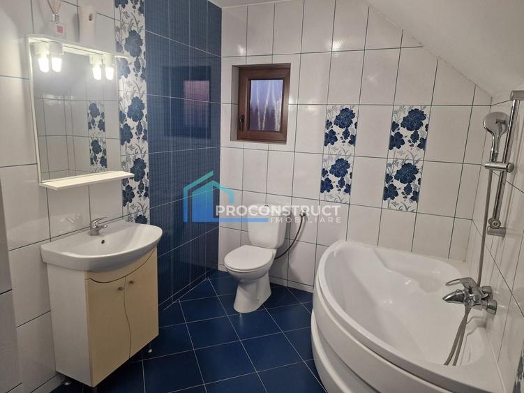 Casă individuală cu 4 camere cu Canalizare în Dumbrăvița