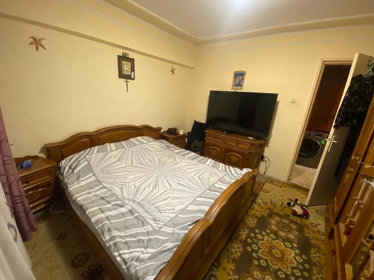 Apartament cu 3 camere circular în Km 4-5