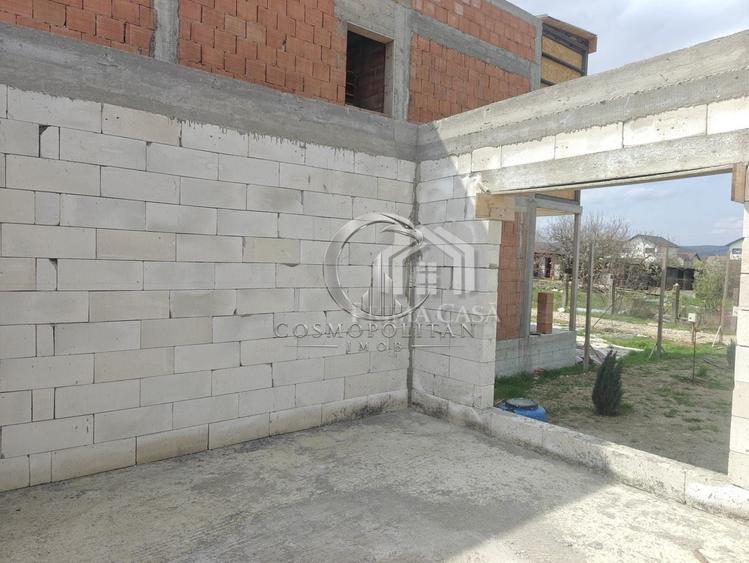 Casă cu 4 camere cu Canalizare în Vernești