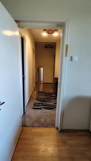 Apartament cu 2 camere decomandat, mobilat în Titan
