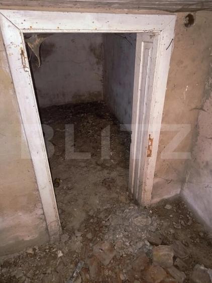 Casă individuală cu 3 camere cu Canalizare în Nord-Vest