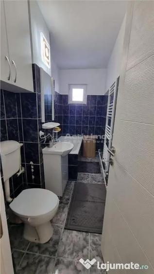 Garsonieră decomandată în Micro 20