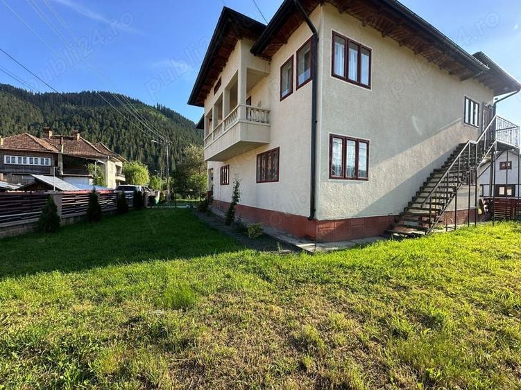 Casă cu 6 camere cu Teren 671 Mp în Câmpulung Moldovenesc
