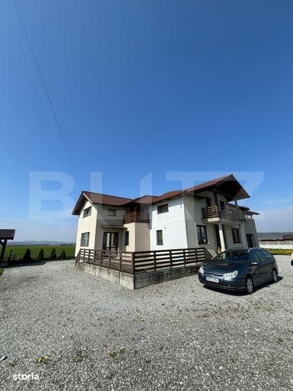 Casă cu 4 camere în Orheiu Bistriței