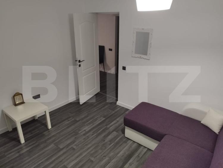 Apartament cu 3 camere semidecomandat, mobilat în Florești