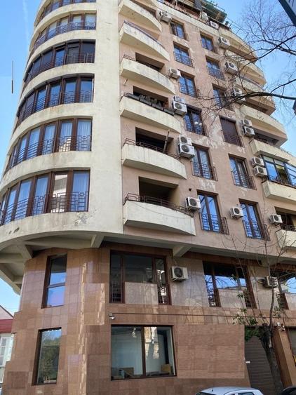 SPATIU COMERCIAL IDEAL PENTRU INVESTITIE ZONA CENTRALA Maria Rosetti - Dacia - 12