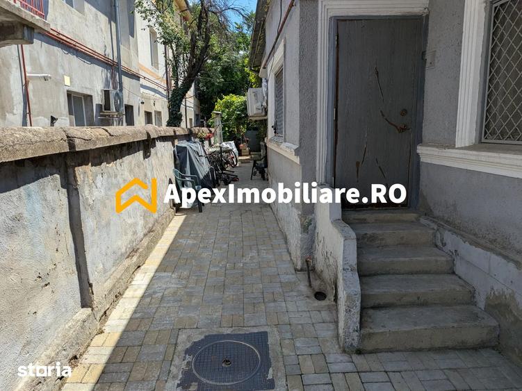 Casă cu 4 camere cu Teren 236 Mp în Crângași