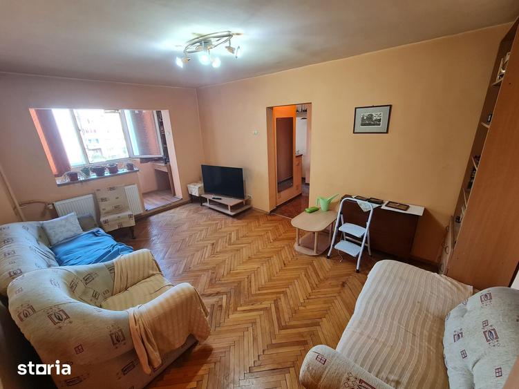 Apartament cu 4 camere în Micălaca