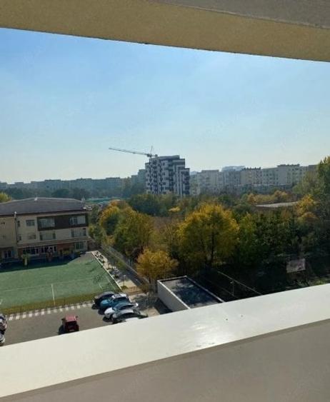 Apartament cu 3 camere decomandat, mobilat în Colentina
