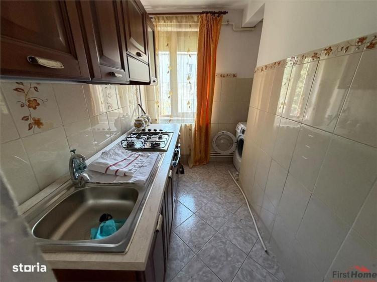 Apartament cu 3 camere decomandat în Sud