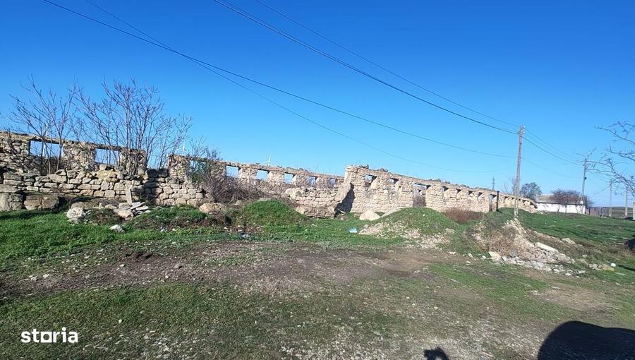 Teren de 2900 mp, în Mircea Vodă