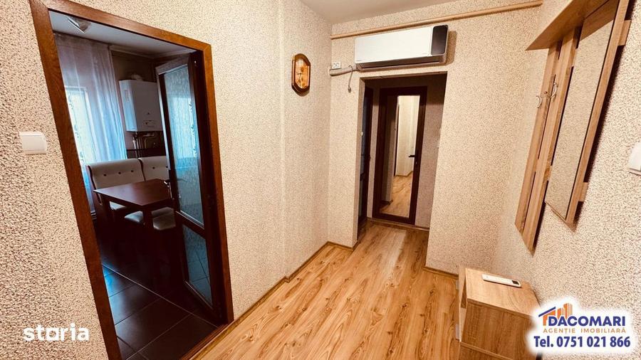 Apartament cu 2 camere decomandat în Micro 20