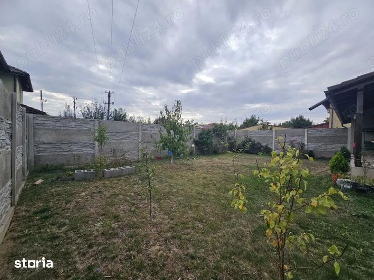 Casă cu 3 camere cu Teren 345 Mp în Dumbrăvița