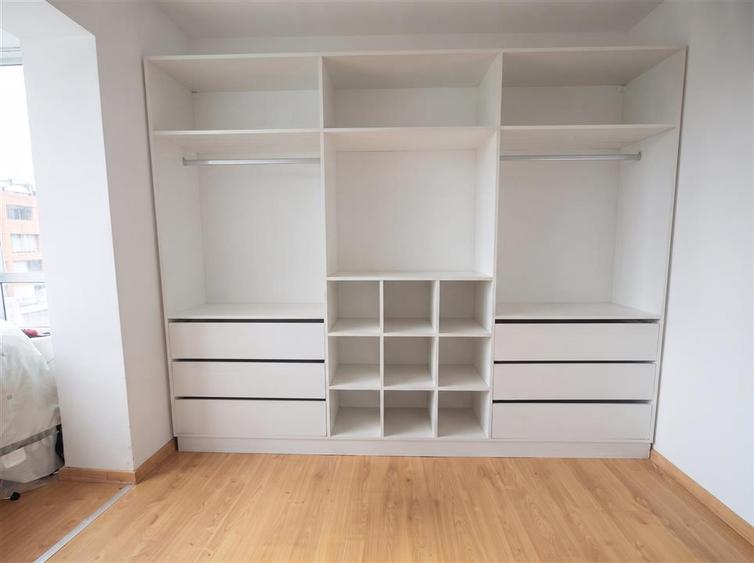 Apartament cu 4 camere decomandat în George Enescu