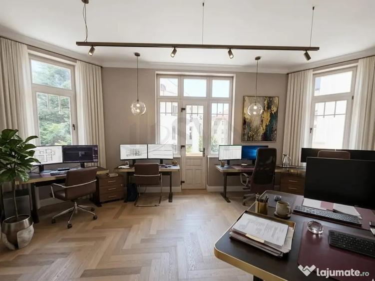 Casă cu 7 camere cu Teren 322 Mp în Central
