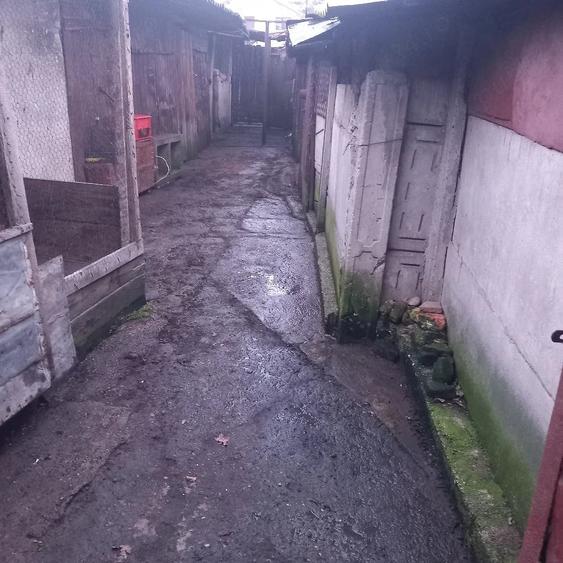 Casă cu 4 camere cu Teren 400 Mp în Central