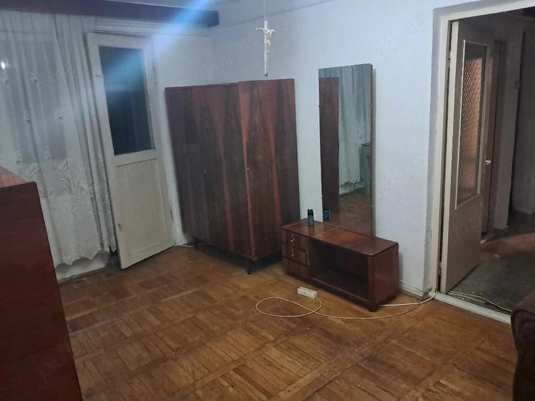 Garsonieră decomandată în Central