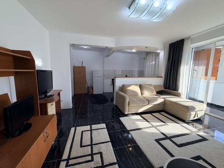 Apartament semidecomandat în Baba Novac