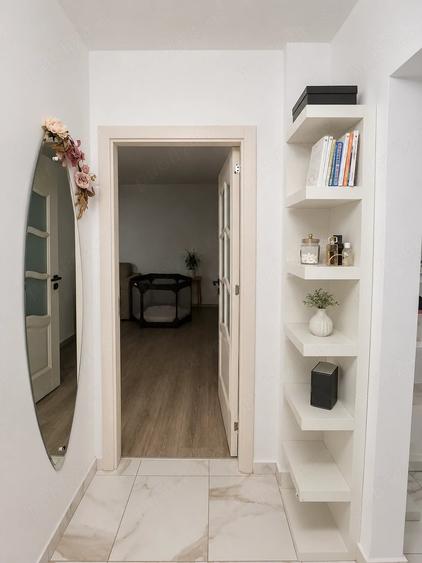 Apartament cu 4 camere decomandat în Vitan