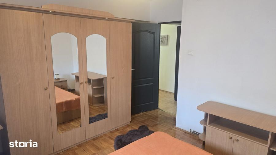 Apartament cu 2 camere decomandat în 22 Decembrie