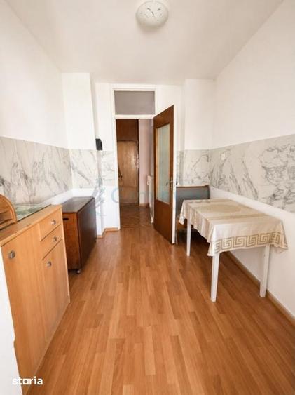 Apartament cu 3 camere decomandat în Decebal