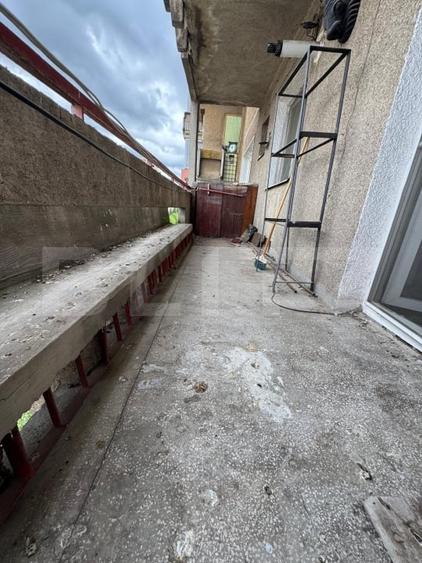 Apartament cu 2 camere decomandat, mobilat în Decebal