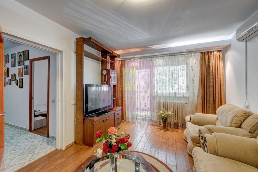 Apartament cu 2 camere decomandat în Panduri