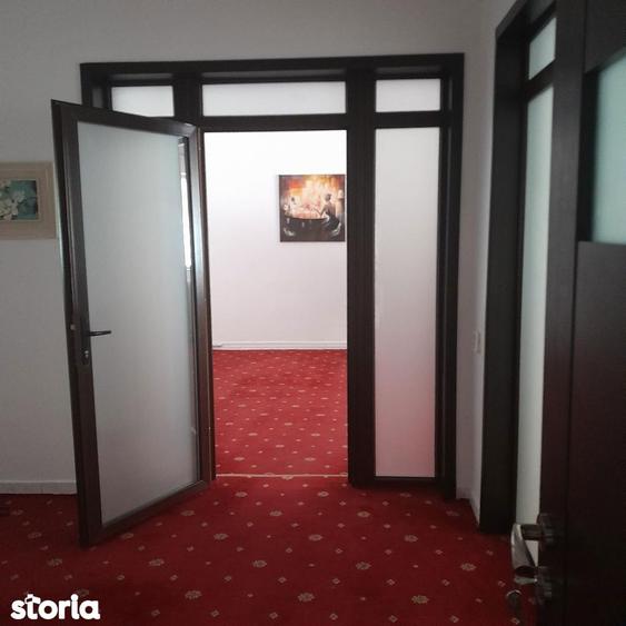 Casă cu 5 camere cu Canalizare în Muncii