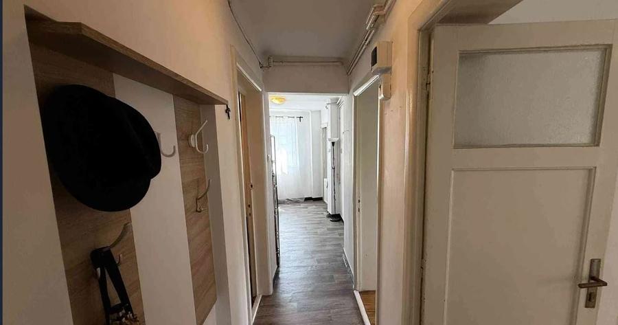 Apartament cu 2 camere semidecomandat, mobilat în Calea Victoriei