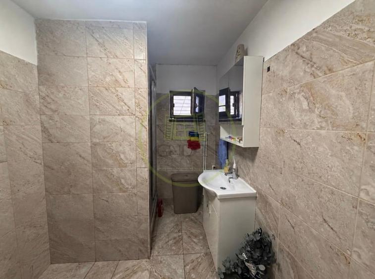 Casă individuală cu 4 camere cu Canalizare în Brestei