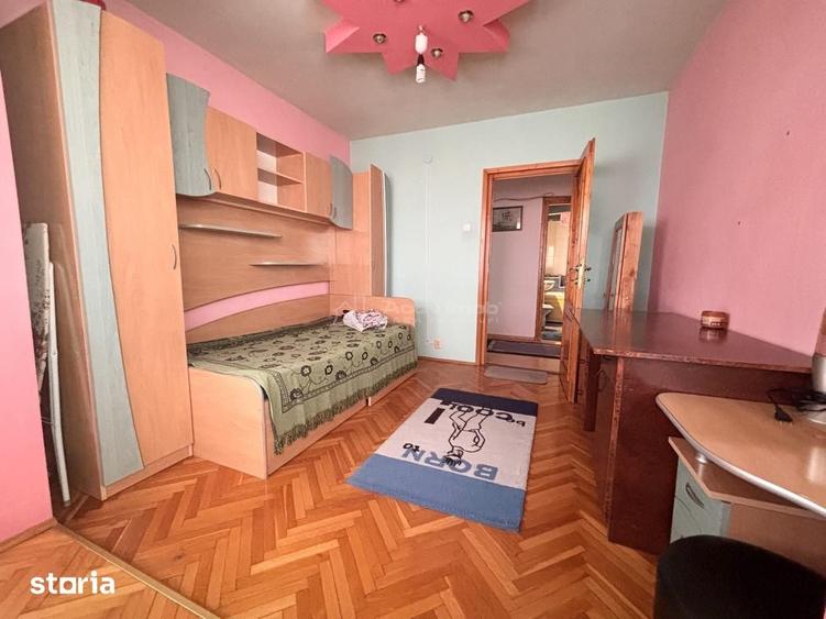 Apartament cu 3 camere decomandat în Decebal