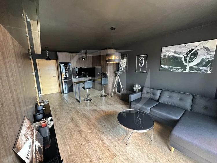 Apartament cu 2 camere semidecomandat, mobilat în Gheorgheni