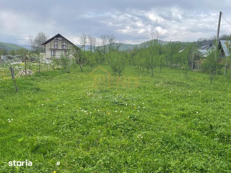 Teren de 4057 mp, în Aluniș