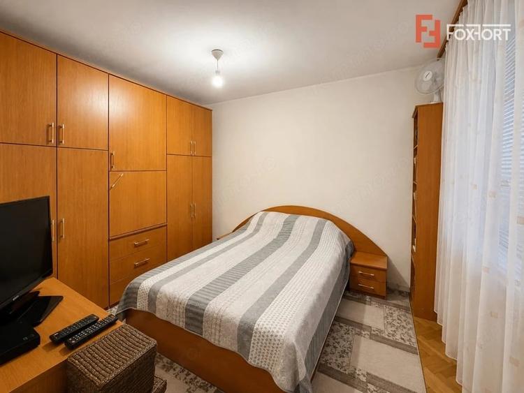 Apartament cu 3 camere de vanzare in zona Circumvalatiunii - 2