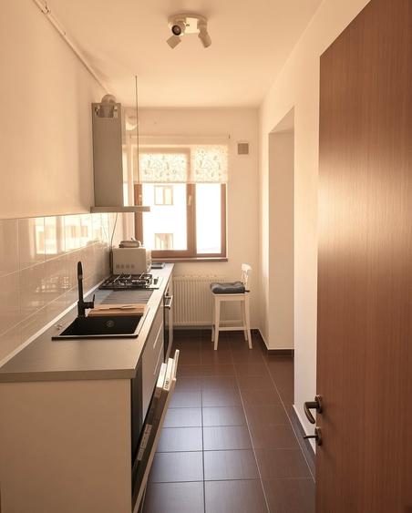Apartament cu 2 camere semidecomandat în Mihai Bravu