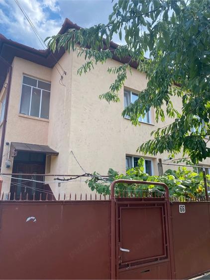 Casă cu Teren 160 Mp în Central
