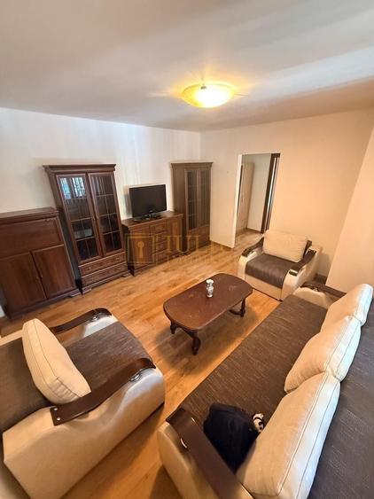 Apartament cu 2 camere semidecomandat, mobilat în Ultracentral