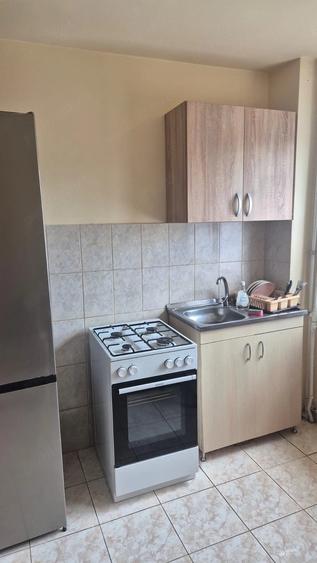 Apartament cu 2 camere decomandat în Cantemir
