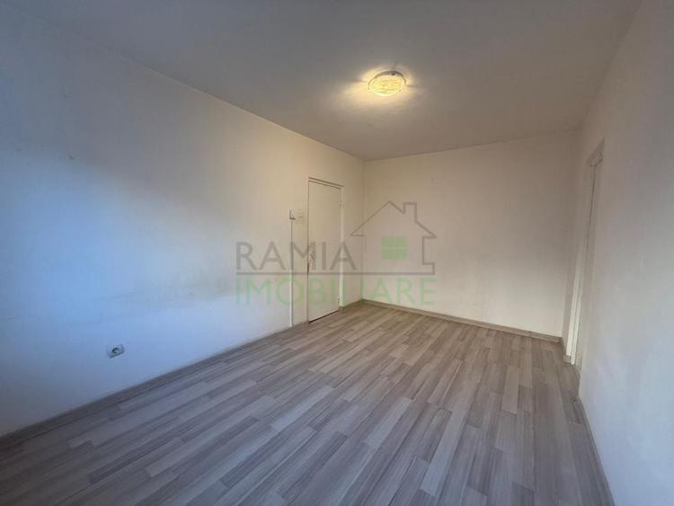 Apartament cu 2 camere semidecomandat în Gemenii