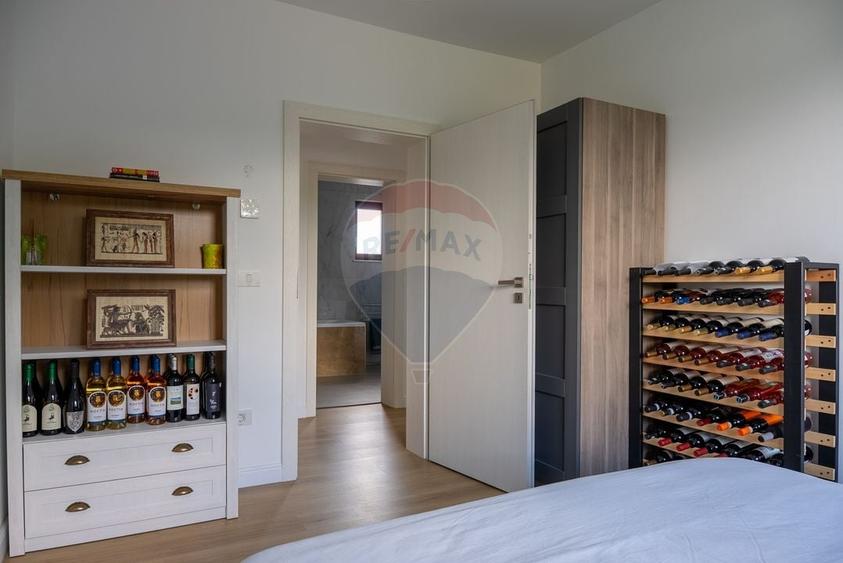 Casă individuală cu 4 camere cu Teren 680 Mp în Ciugud