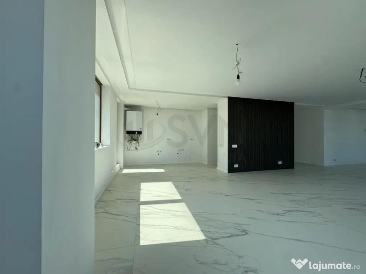 Apartament cu 4 camere decomandat în Pipera